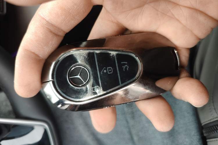 Used Mercedes-Benz E-Class 2025 Facelift E 300 L Luxury Edition
