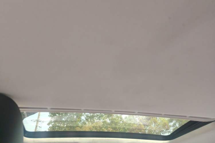 Used Volkswagen Sagitar 2015 1.6L Automatic Comfort Model
