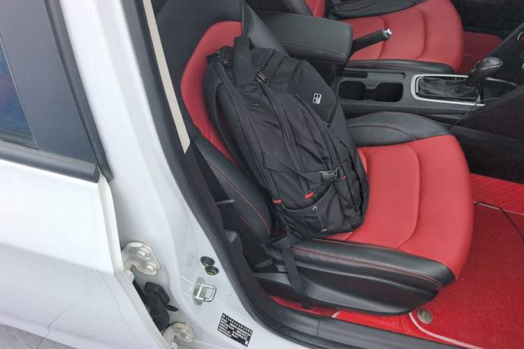 Used Chevrolet Cavalier 2019 320 Automatic Enjoyment with Sunroof Right Front Seat