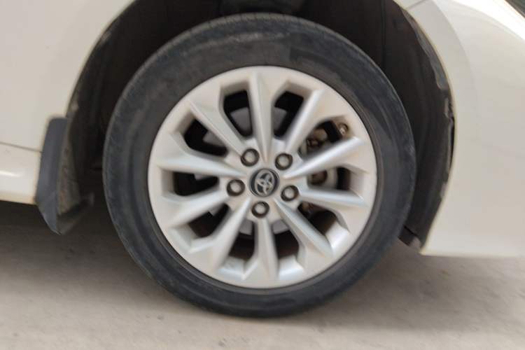 Used Toyota Corolla 2021 1.2T S-CVT Elite PLUS Edition Right Front Wheel Hub