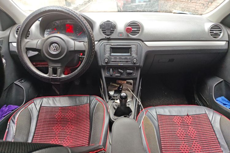 Used Volkswagen Jetta 2015 Zhuihui Edition 1.6L Manual Comfort Model