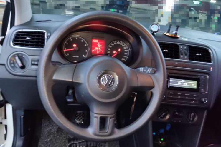 Used Volkswagen Polo 2013 1.4L Manual Comfort Edition Steering Wheel