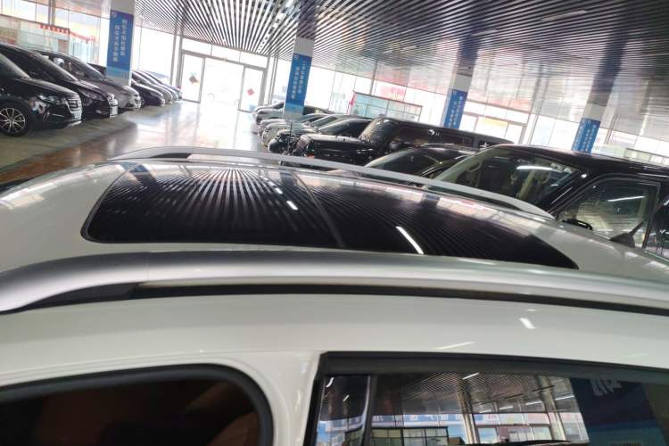 Used Ford Kuga 2018 EcoBoost 180 Two-Wheel-Drive Cognac Special Edition
