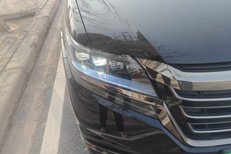 Used Honda Elysion 2019 2.0L Hybrid Luxury Edition
