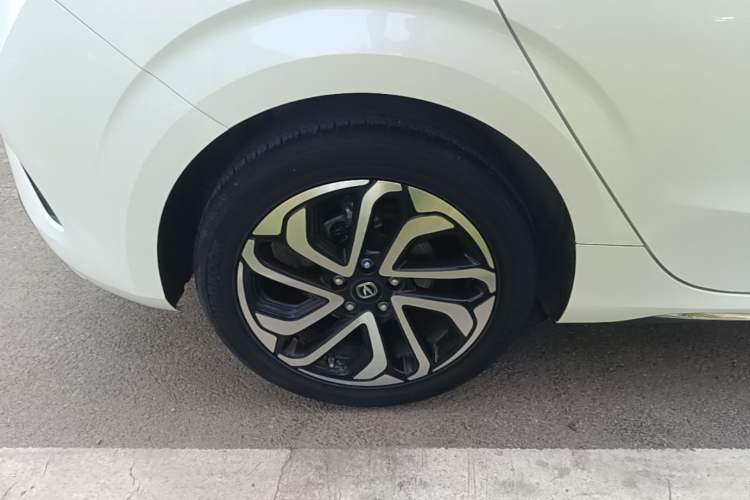 Used CHANGAN Eado 2018 1.6L GDI Automatic Trendy Model China V Standard