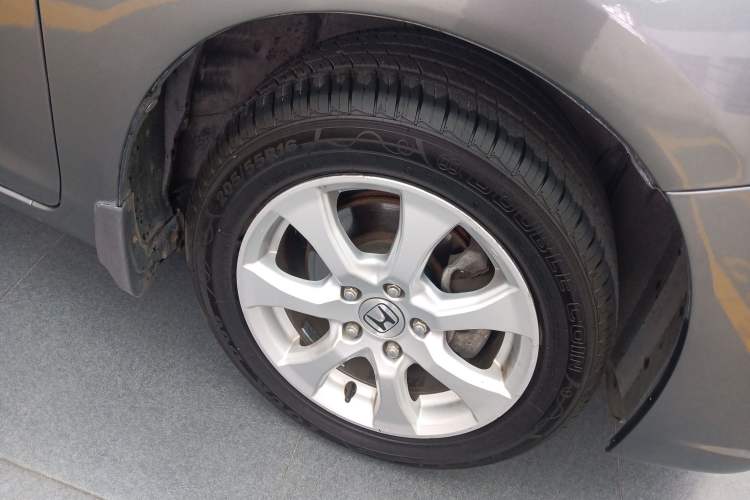 Used Honda Civic 2013 10th Anniversary 1.8L Automatic Comfort Version Right Front Wheel Hub