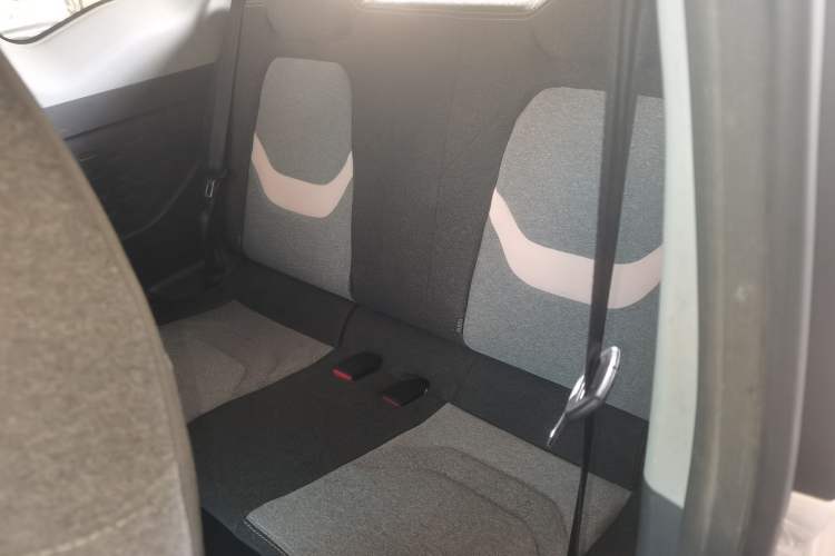 Used Chery QQ Ice Cream 2022 120km Conical Shape Lithium Iron Phosphate Left Rear Seat