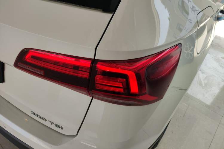 Used Volkswagen Tharu 2021 280TSI Two-Wheel Drive Comfort Edition Right Rear Taillight