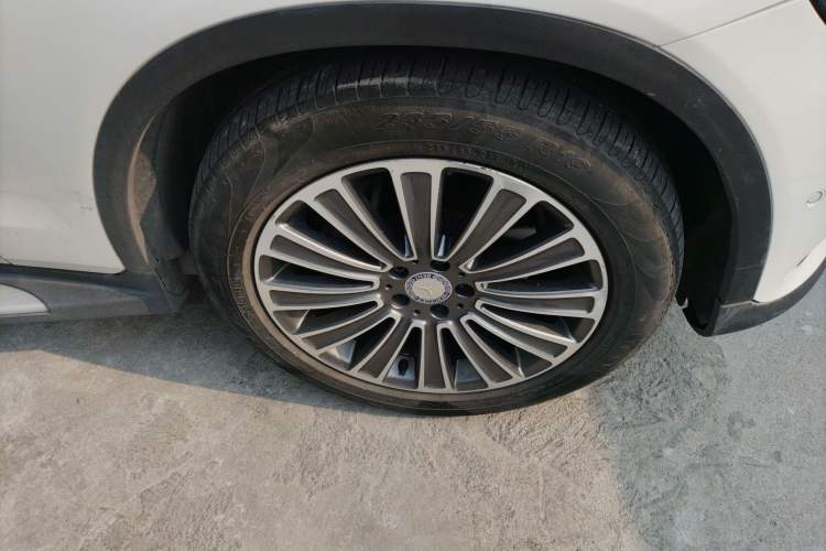 Used Mercedes-Benz GLC 2016 GLC 200 4MATIC Right Front Wheel Hub