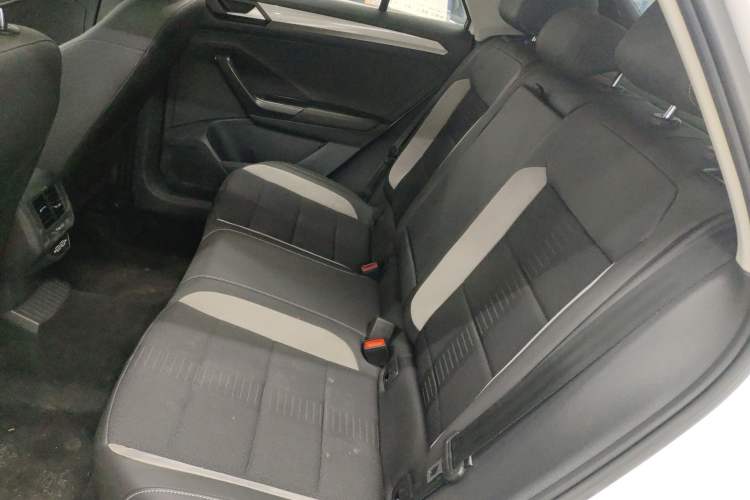 Used Volkswagen T-ROC 2020 280TSI DSG Two-Wheel-Drive Elite Version