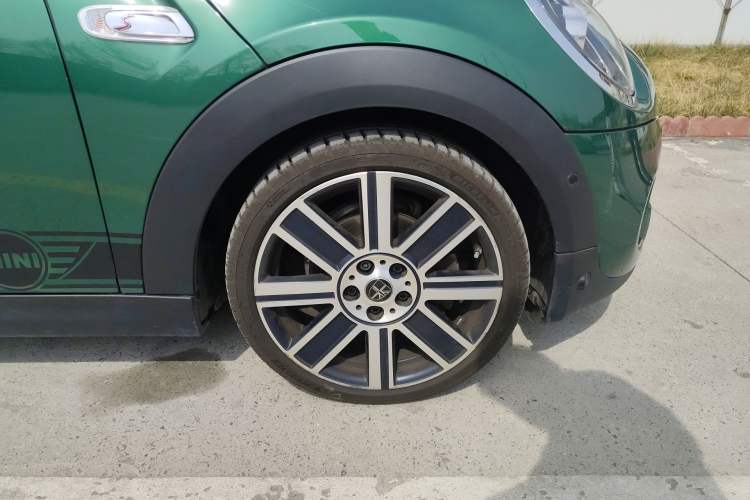 Used MINI 2021 2.0T COOPER S Artist Right Front Wheel Hub