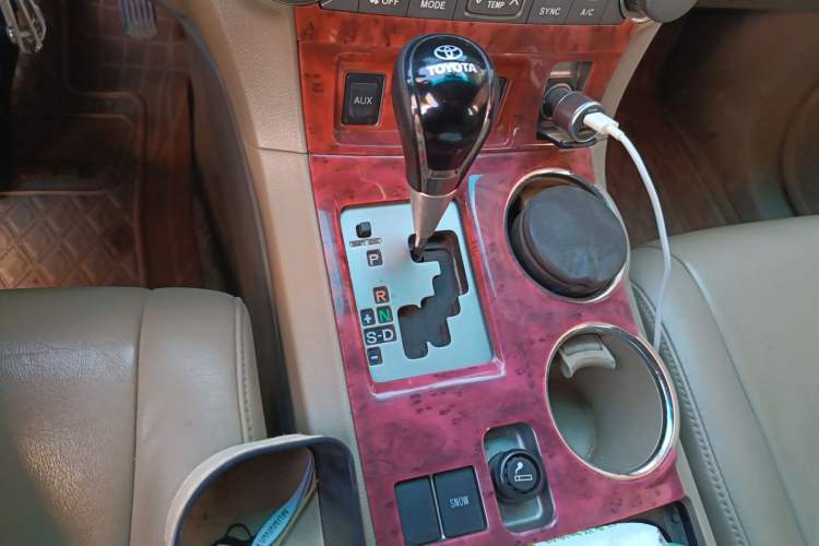 Used Toyota Highlander 2009 2.7L Two-Wheel Drive 7-Seater Luxury Edition