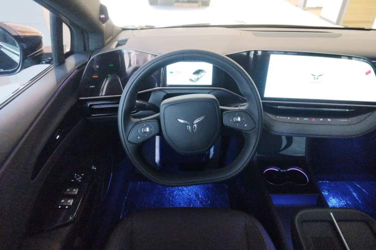 Used Hongqi EH7 2025 600 Smart Selection Edition
