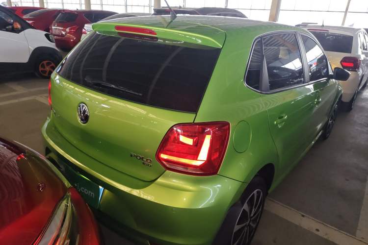 Used Volkswagen Polo 2016 1.6L Automatic Comfort Model