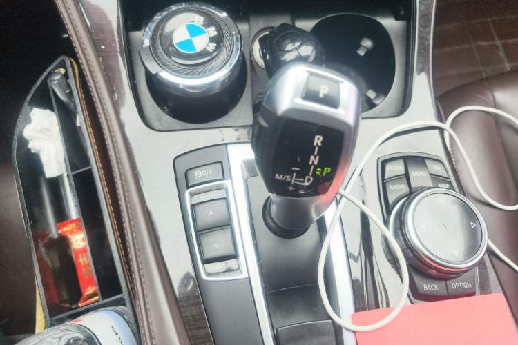 Used BMW 5 Series 2014 525Li Luxury Design Package
