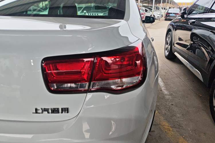 Used Chevrolet Malibu 2018 530T Automatic Fashion Edition Right Rear Taillight