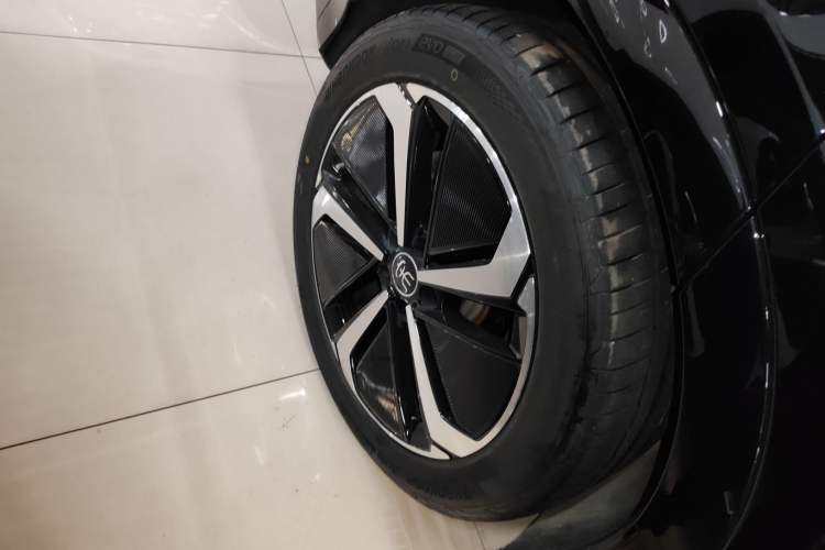 Used BYD Song L EV 2025 Intelligent Driving Version 662 km LiDAR Excellence Edition