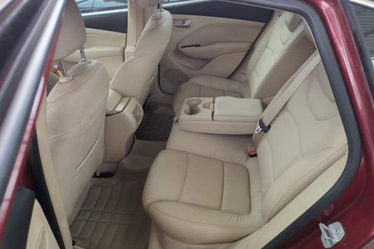 Used Fiat Viaggio 2012 1.4T Automatic Jingxiang Edition Left Rear Seat