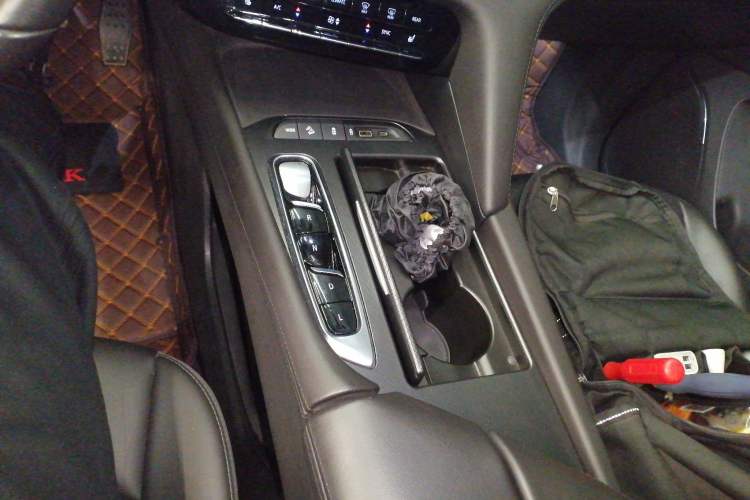 Used Buick Enclave 2020 28T Two-Wheel Drive Luxury Version
