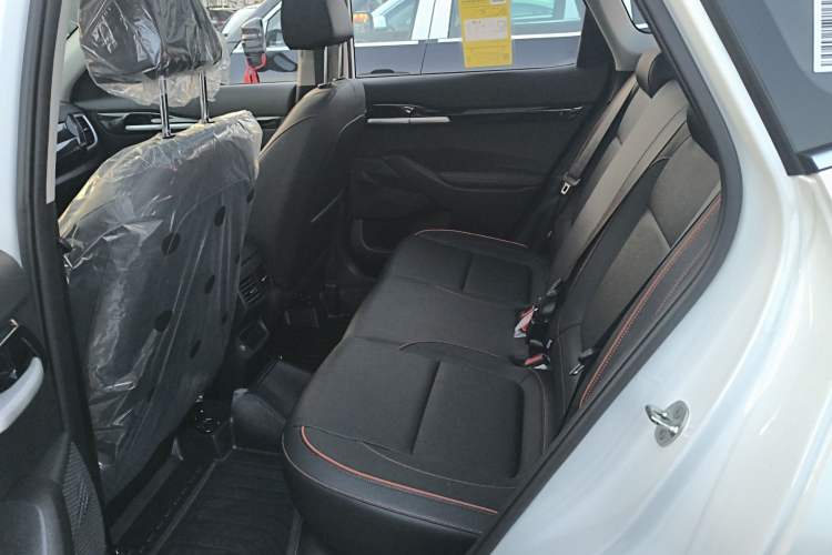 Used Kia Seltos 2026 1.5L IVT Luxury Edition Left Rear Seat