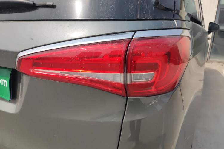 Used Buick GL8 2017 ES 28T Luxury Model China V Standard
