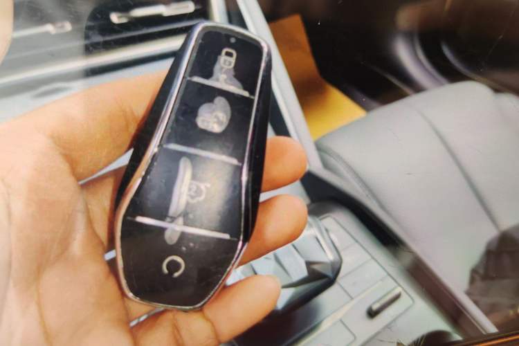 Used BYD Seal 06 New Energy 2025 DM-i Smart Drive 120KM Deluxe Model Vehicle Key