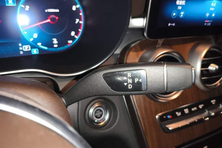 Used Mercedes-Benz GLC 2021 GLC 300 L 4MATIC Dynamic Model Gear Lever