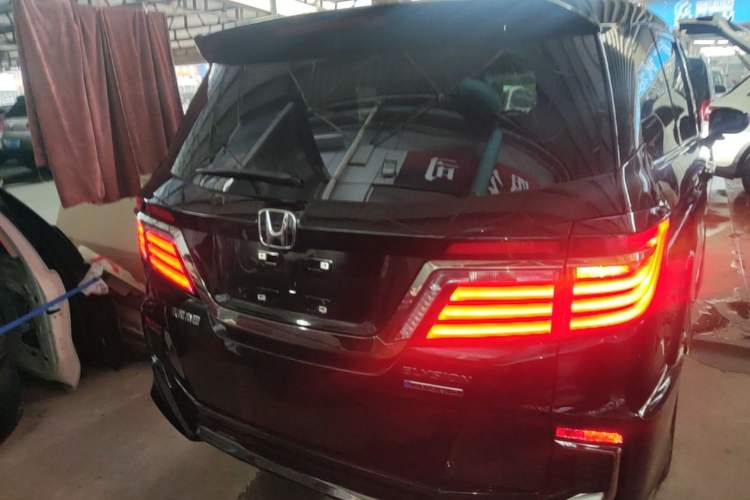 Used Honda Elysion 2019 2.0L Hybrid Luxury Edition Rear