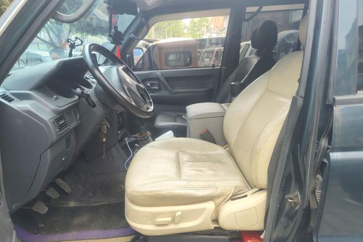 Used Leopaard Heijingang 2013 2.2L Manual 4x4 Standard Edition
