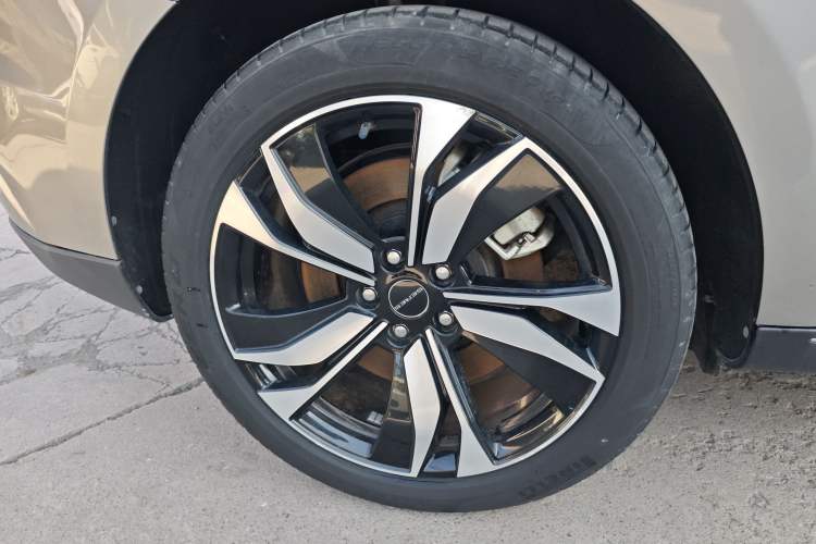 Used SERES SF5 2021 Four-Wheel Drive Freedom Expedition Edition