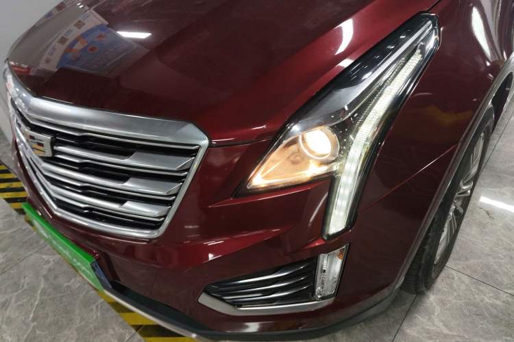 Used Cadillac XT5 2018 25T Luxury Model
