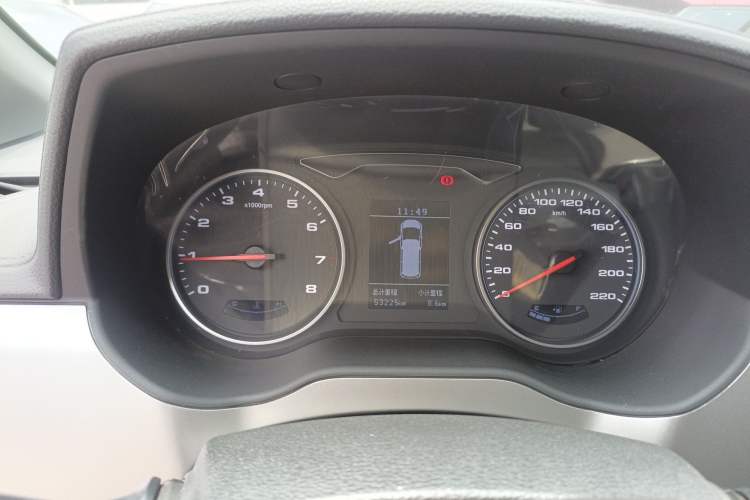 Used JAC Refine M4 2016 2.0L Manual Comfort Edition