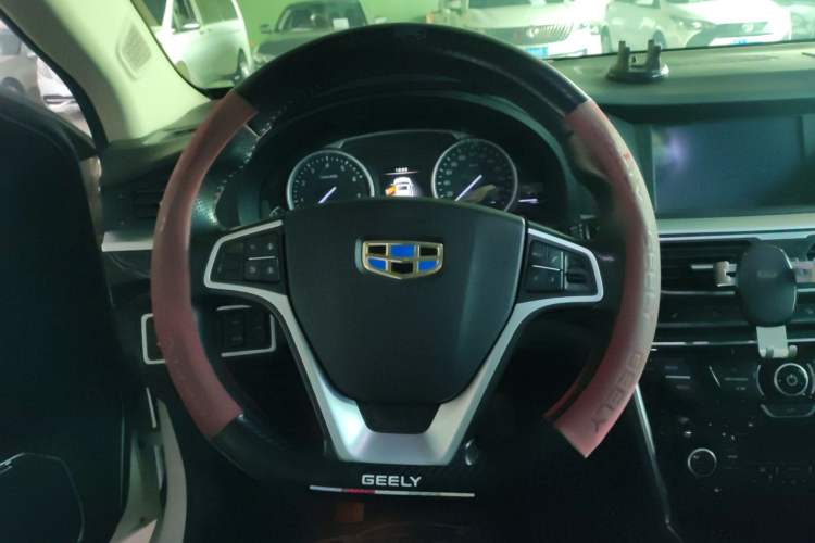 Used Geely Auto Emgrand GT 2015 1.8T Flagship Model Steering Wheel