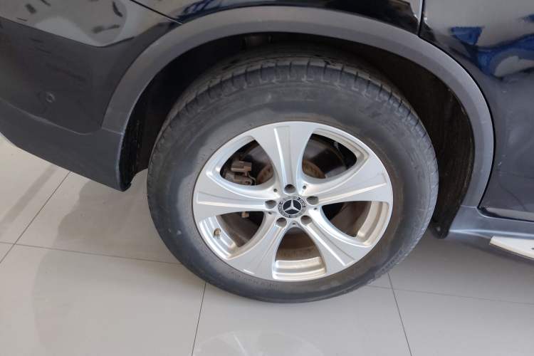 Used Mercedes-Benz GLC 2020 Facelifted GLC 260 L 4MATIC Dynamic Edition Right Rear Wheel Hub
