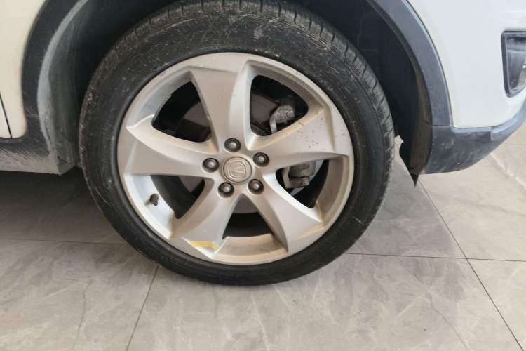 Used CHANGAN CS35 2017 1.6L Automatic Prestige Model Right Front Wheel Hub
