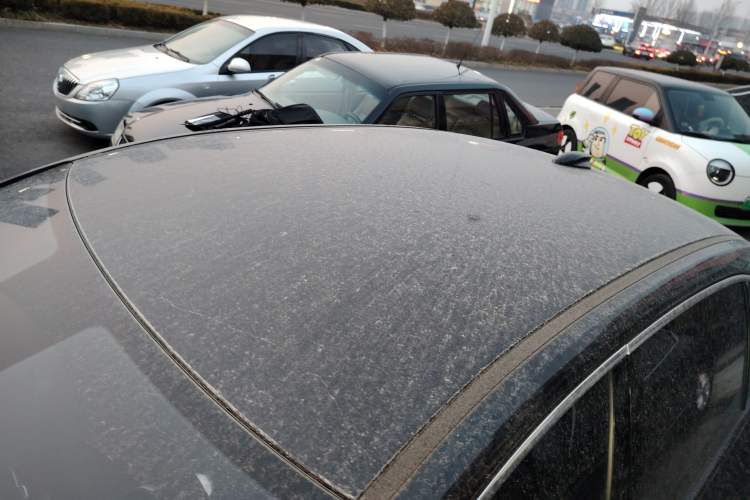 Used Hongqi E-QM5 2022 431 km Charge & Enjoy Edition
