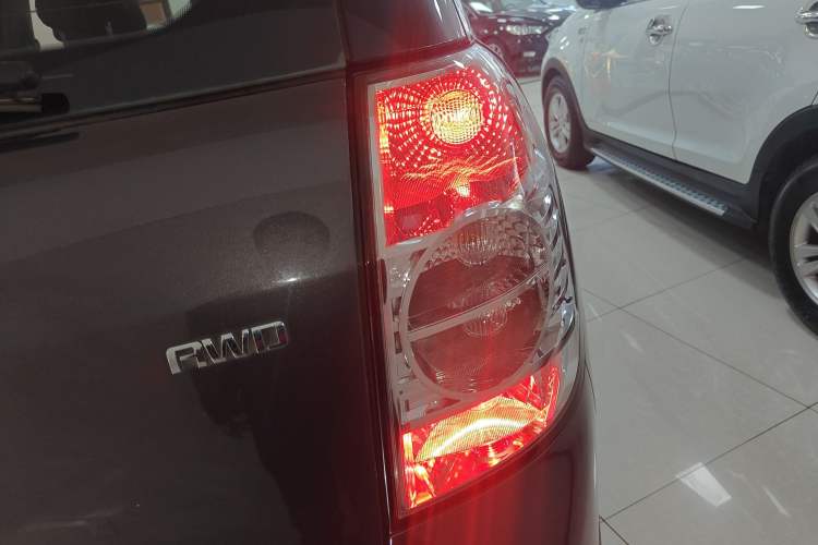 Used Chevrolet Captiva 2014 2.4L 4x4 Flagship Edition 7 Seats
