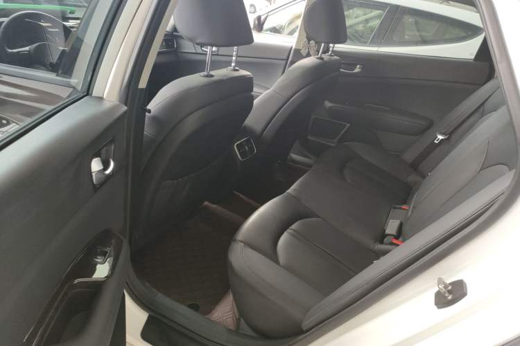 Used Kia K5 2016 1.6T Automatic LUX