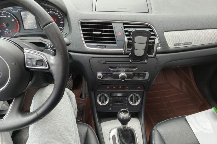 Used Audi Q3 2012 35 TFSI quattro Comfort Model
