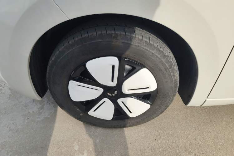 Used Wuling Hongguang MINIEV 2025 Four-Door Version Advanced Edition
