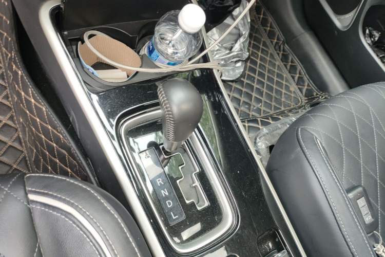 Used Mitsubishi Outlander 2020 2.4L 4x4 Zhi Xiang Edition 5 Seats