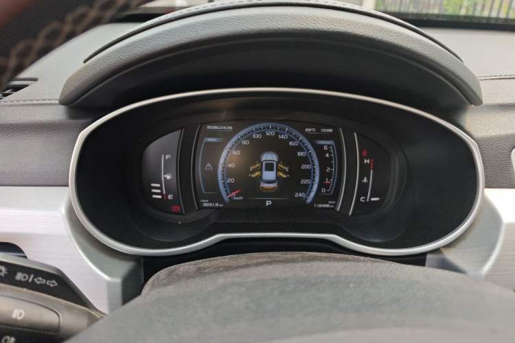 Used Geely Auto Emgrand X7 Sport 2016 1.8TD Automatic Smart Model Instrument Cluster