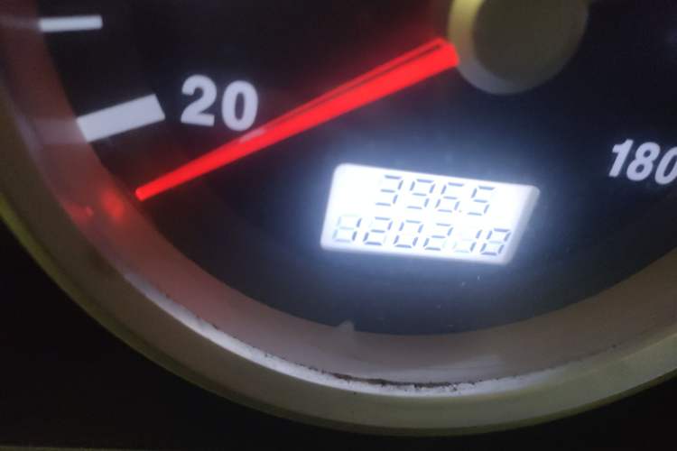 Used Iveco Daily 2017 2.8T V35 Cargo Van Mid-Roof 3/6 Seats 43S5
