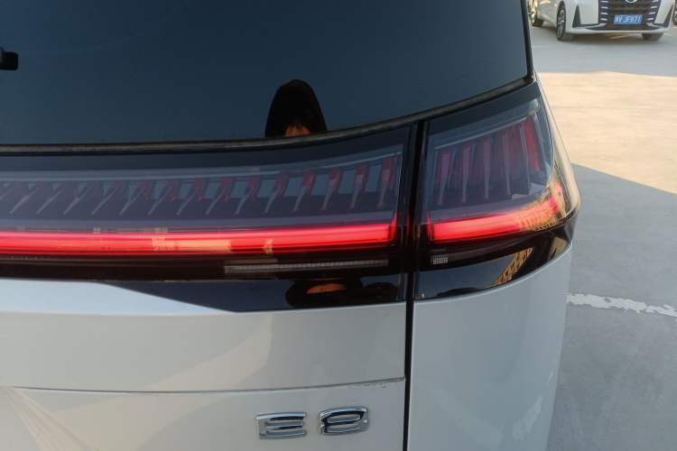 Used GAC Trumpchi Trumpchi E8 2024 Honor Series 2.0L Honor Edition
