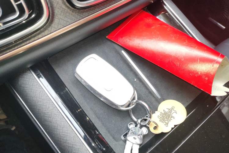 Used Chery Tiggo 9 2023 2.0T Automatic Two-Wheel Drive Luxury Edition 5 Seats Vehicle Key