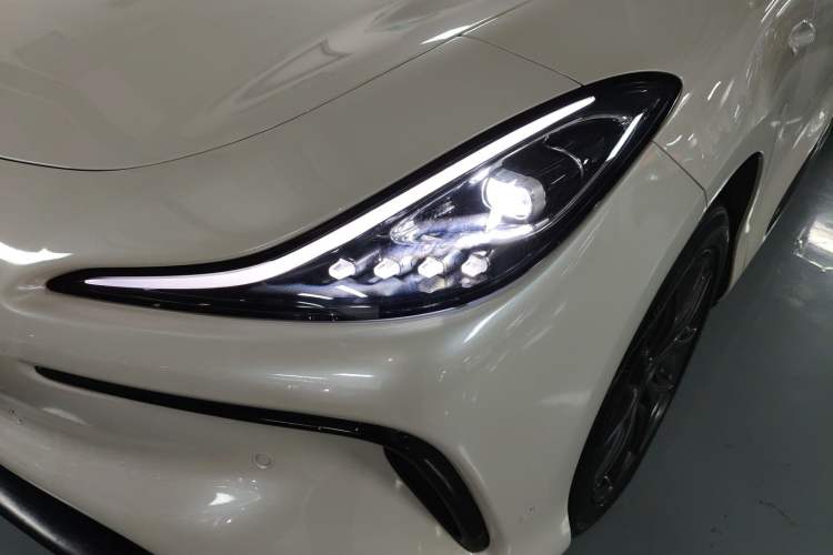 Used IM LS6 2023 Max Standard Edition
