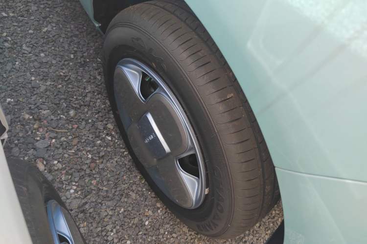 Used Geely Galaxy Panda 2024 Panda Mini 200km Endurance Bear
