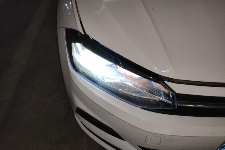 Used Volkswagen Polo 2023 Revised Plus 1.5L Automatic – Enjoy Life Edition Right Front Headlight