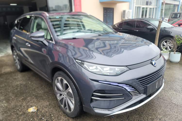 Used Denza N8 2023 Four-Wheel Drive Ultra-Hybrid Flagship Seven-Seater Version
