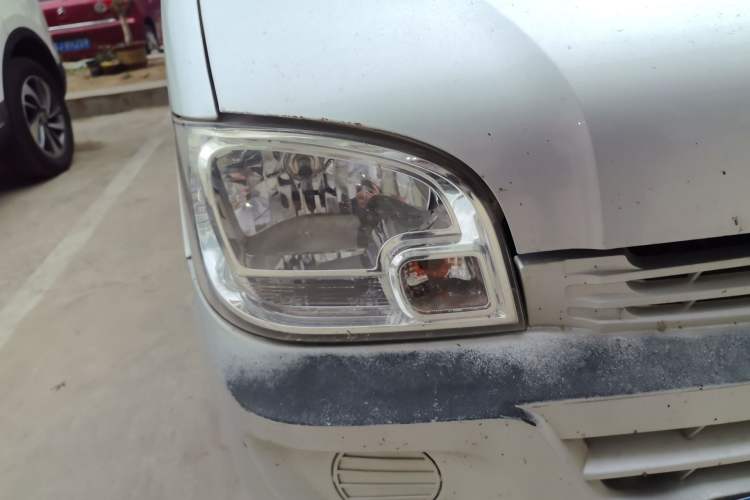 Used Wuling Zhiguang 2015 1.2L Practical LS-I Model Right Front Headlight